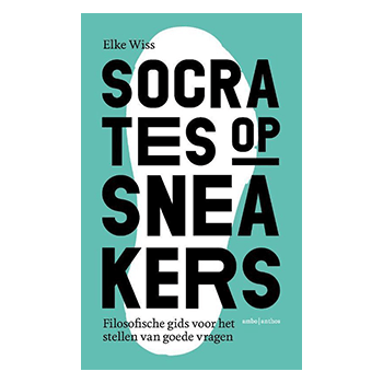 boek-socrates-op-sneakers